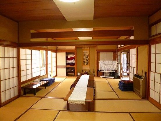 Large Former Inn in Atami with 12LDK and Ocean Views - Thumbnail 4