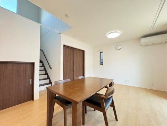 3LDK Modern House in Suzuka, Mie - 112.82 sqm with Solar Power - Thumbnail 3