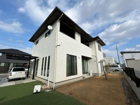 5SLDK House in Takamatsu, Kagawa - 150.29m² with Parking - Thumbnail 2
