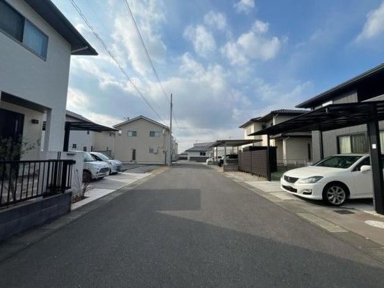 5SLDK House in Takamatsu, Kagawa - 150.29m² with Parking - Thumbnail 4