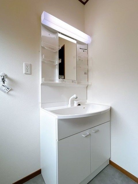 Renovated 4LDK House for Sale in Izumizaki Village, Fukushima - Thumbnail 4