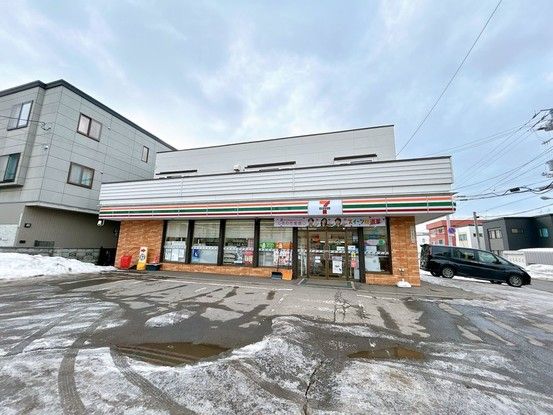 Renovated 3LDK Apartment for Sale in Sapporo, Toyohira - Thumbnail 2