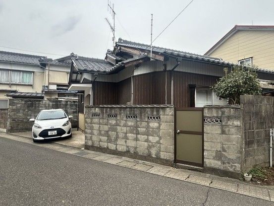 Renovated 2LDK Detached House Near Tsuruga Station in Fukui - Thumbnail 2