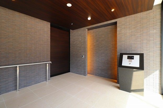 1LDK Apartment for Sale in Omoromachi, Naha City - Thumbnail 2