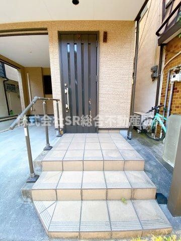 4LDK Detached House for Sale in Higashiosaka, Osaka - Thumbnail 2