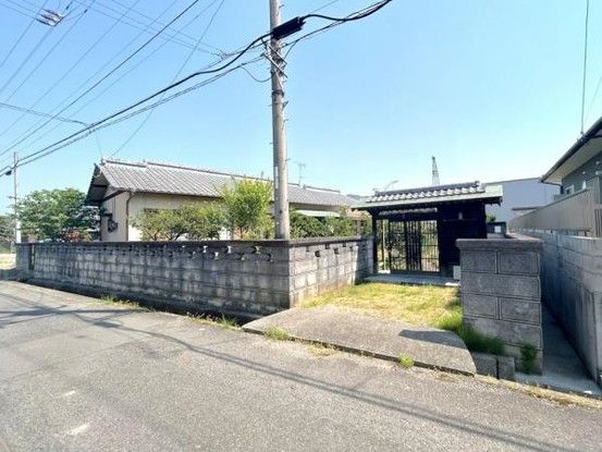 Renovated 4LDK House in Takamatsu, Kagawa – 119m² - Thumbnail 3