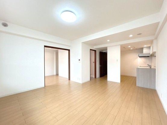 Renovated 3LDK Apartment in Teine, Sapporo - 72.83 sqm - Thumbnail 3