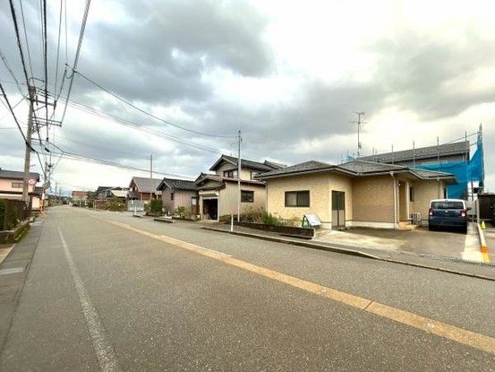 Renovated 3DK Single-Story House for Sale in Nomi, Ishikawa - Thumbnail 4
