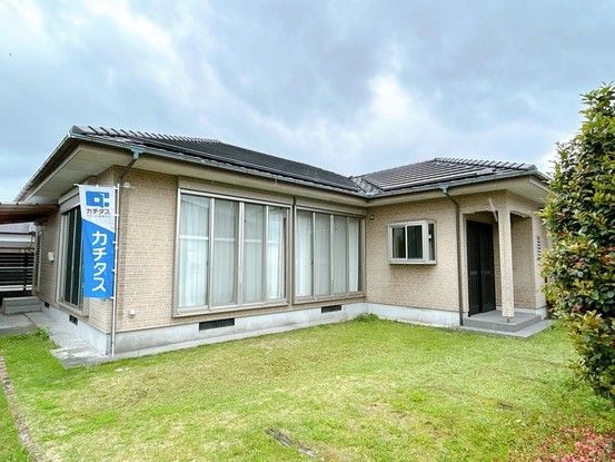 4LDK Single-Story House for Sale in Mimata, Miyazaki - Thumbnail 2