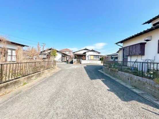 4LDK Renovated House for Sale in Imari, Saga Prefecture - Thumbnail 3