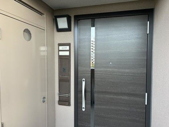 Renovated 4LDK Apartment in Shimonoseki, Yamaguchi - Thumbnail 2