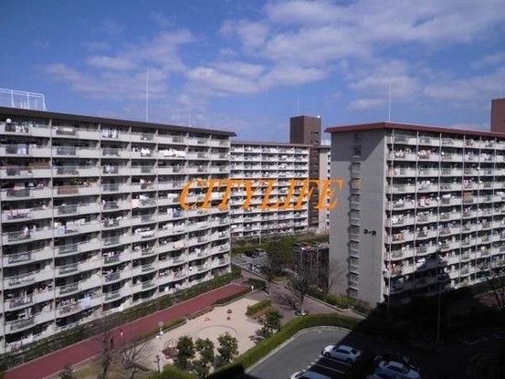 3LDK Apartment for Sale in Fushimi Ward, Kyoto - Thumbnail 2