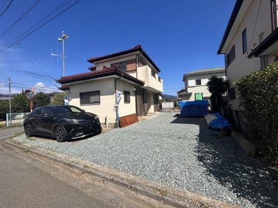 Renovated 4DK Detached House for Sale in Kai City, Yamanashi - Thumbnail 2