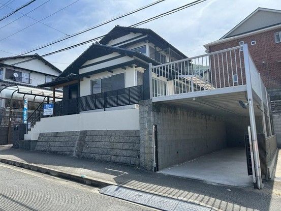 Renovated 3LDK House in Fukuoka Higashi Ward with Parking - Thumbnail 3