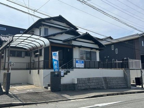 Renovated 3LDK House in Fukuoka Higashi Ward with Parking - Thumbnail 2
