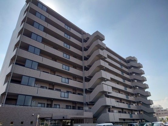 4LDK Apartment for Sale in Imabari, Ehime – 89.87 sqm - Thumbnail 3