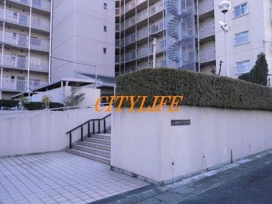 4LDK Apartment for Sale in Fushimi, Kyoto - 79.25 sqm - Thumbnail 3