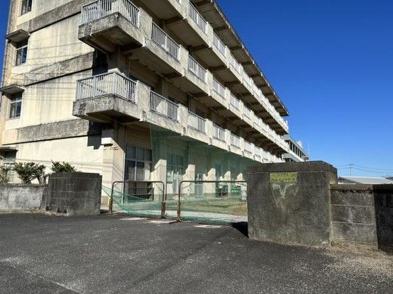 Renovated 4LDK House with 172 sqm Land in Saiki, Oita - Thumbnail 4