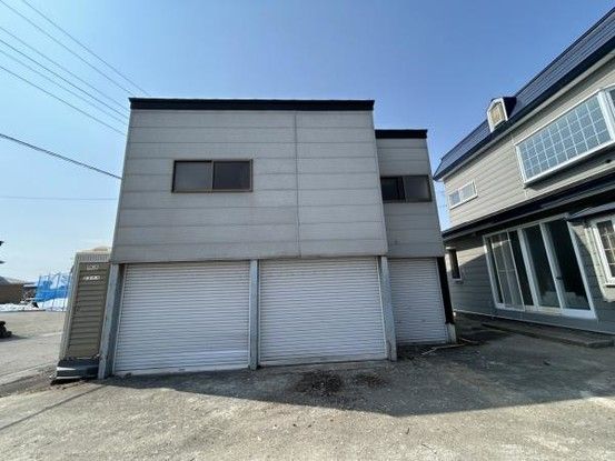 Renovated 5SLDK House with 6 Parking Spaces in Aomori City - Thumbnail 3