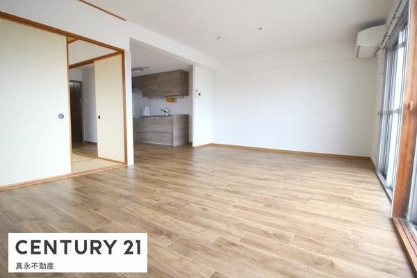 2LDK Apartment for Sale in Ogaki, Gifu - 66.69 sqm - Thumbnail 4