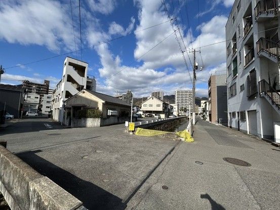 Renovated 2SDK Apartment for Sale in Kure City, Hiroshima - Thumbnail 2