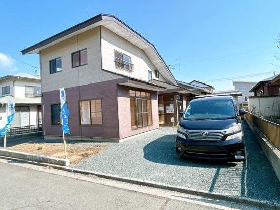 Renovated 4LDK House in Rokunohe, Aomori with Parking