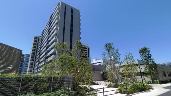 Modern 2LDK Apartment for Sale in Ebina, Kanagawa - Thumbnail 2