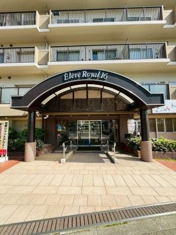 1R Apartment for Sale in Nishi Ward, Osaka - 7.4M Yen - Thumbnail 3