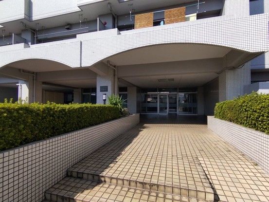 2LDK Renovated Apartment in Kurume City, Fukuoka - Thumbnail 2