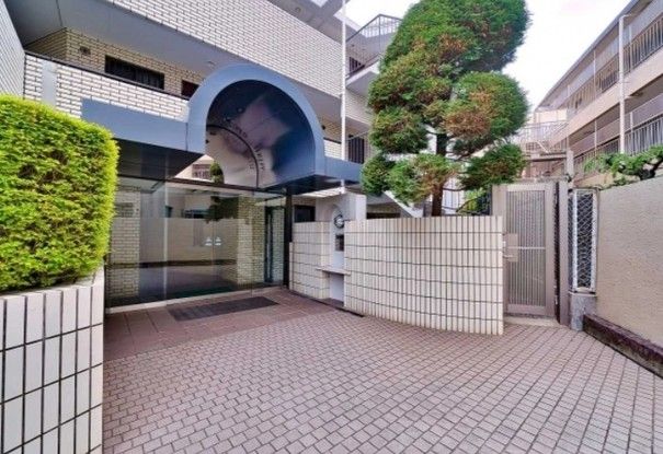 3LDK Apartment for Sale in Meguro, Tokyo - 78.87 sqm - Thumbnail 3