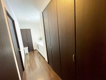 Two-Generation Steel House with Rental Income in Adachi, Tokyo - Thumbnail 4