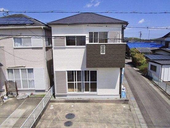 Renovated 3LDK House for Sale in Tsu City, Mie Prefecture - Thumbnail 2