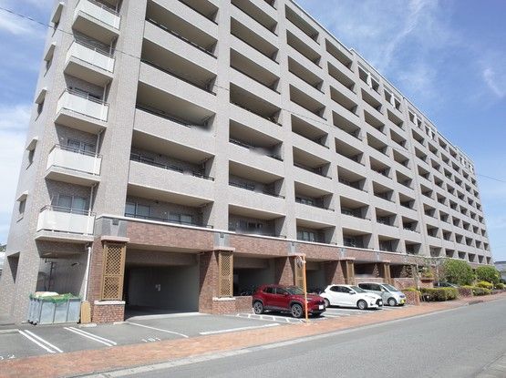 Renovated 3LDK Apartment in Miyazaki City for Sale - Thumbnail 2