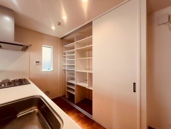 4LDK House for Sale in Nukui, Nerima, Tokyo - 139 sqm - Thumbnail 3