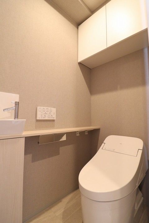 2LDK Apartment for Sale in Chatan, Okinawa – 50.01 sqm - Thumbnail 3