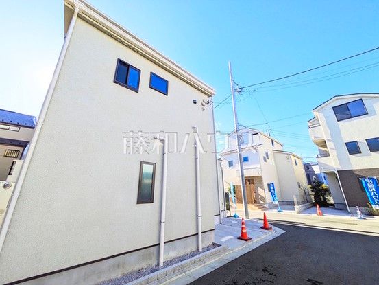 New 4LDK Detached House in Mitaka, Tokyo - Thumbnail 2