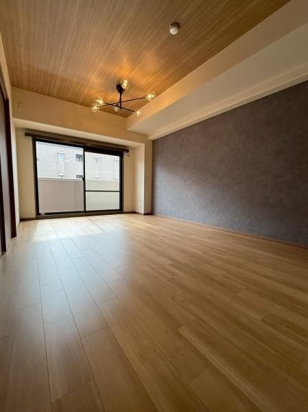 3LDK Apartment for Sale in Sakai City, Osaka - 72.63 sqm - Thumbnail 4