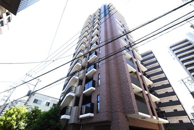 Spacious 1LDK Apartment for Sale in Hakata-ku, Fukuoka - Thumbnail 3