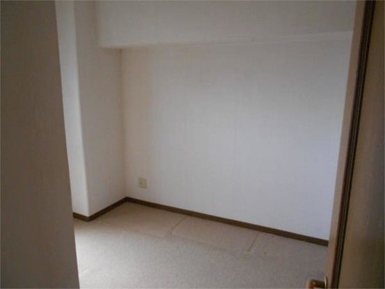 3LDK Apartment for Sale in Matsusaka, Mie - 72.1 sqm - Thumbnail 4