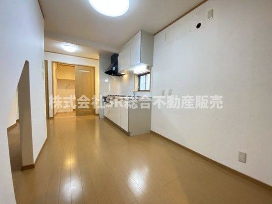 Used 3DK Terrace House for Sale in Higashiosaka, Osaka - Thumbnail 3