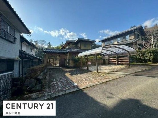 6LDK House for Sale in Motosu, Gifu – 186.69 sqm - Thumbnail 2