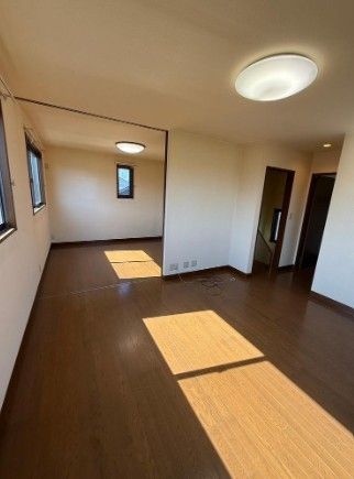 3LDK Used House in Omihachiman, Shiga - 101.52 sqm - Thumbnail 2