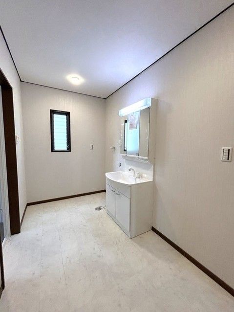 Renovated 5LDK House for Sale in Utsunomiya, Tochigi - Thumbnail 3