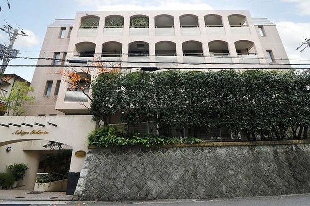 1SLDK Apartment in Ashiya, Hyogo - 65 sqm, Renovated - Thumbnail 2