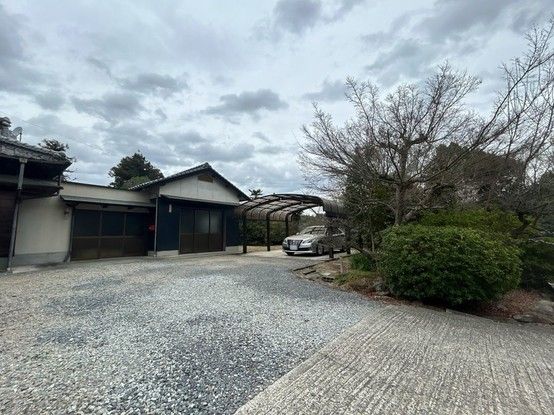 7LDK House for Sale on Large Lot in Ayagawa, Kagawa - Thumbnail 3