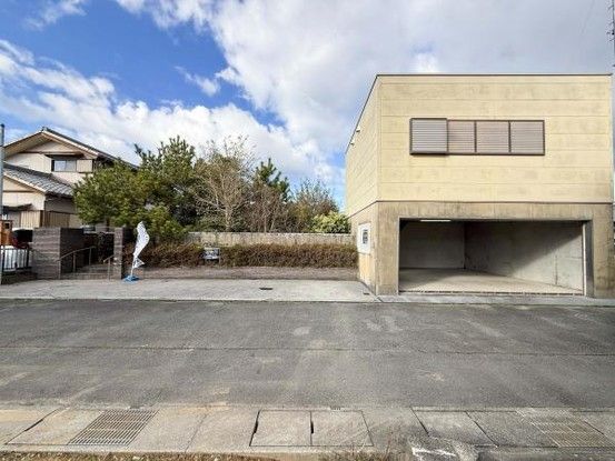 6SLDK Single-Story House for Sale in Ise, Mie - Thumbnail 2