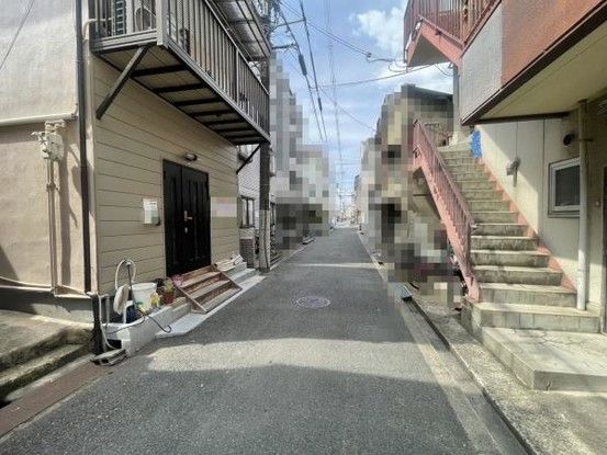 3LDK Used Detached House in Ikuno-ku, Osaka City - Thumbnail 2