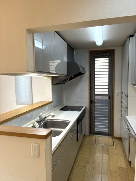Used 3LDK Hebel House in Quiet Higashihiroshima Neighborhood - Thumbnail 4