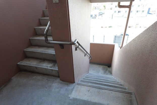 4LDK Apartment for Sale in Okayama City, Minami Ward - Thumbnail 3