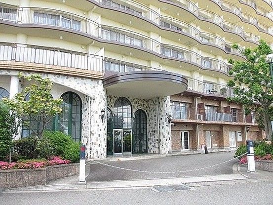 Lake Biwa View Apartment for Sale in Moriyama, Shiga - Thumbnail 2